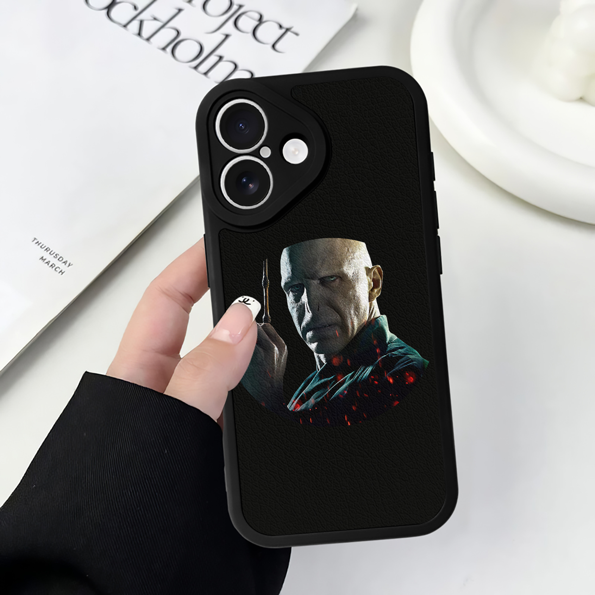 （画像用） Harry Potter ハリー・ポッターシリーズ 【iPhone 16シリーズ対応】シリコンスマホケース（レザー調） 材質：シリコン